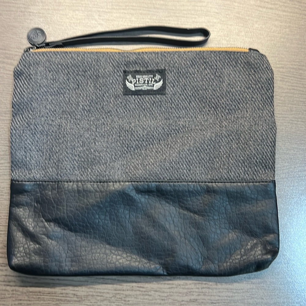 Pistil bag/ clutch